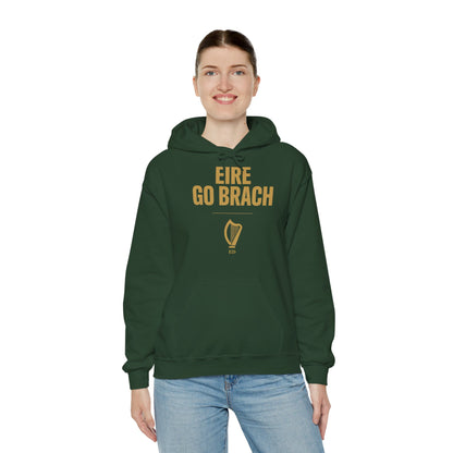 Irischer Stolz Hoodie | Éire Go Brách warmer Schnitt