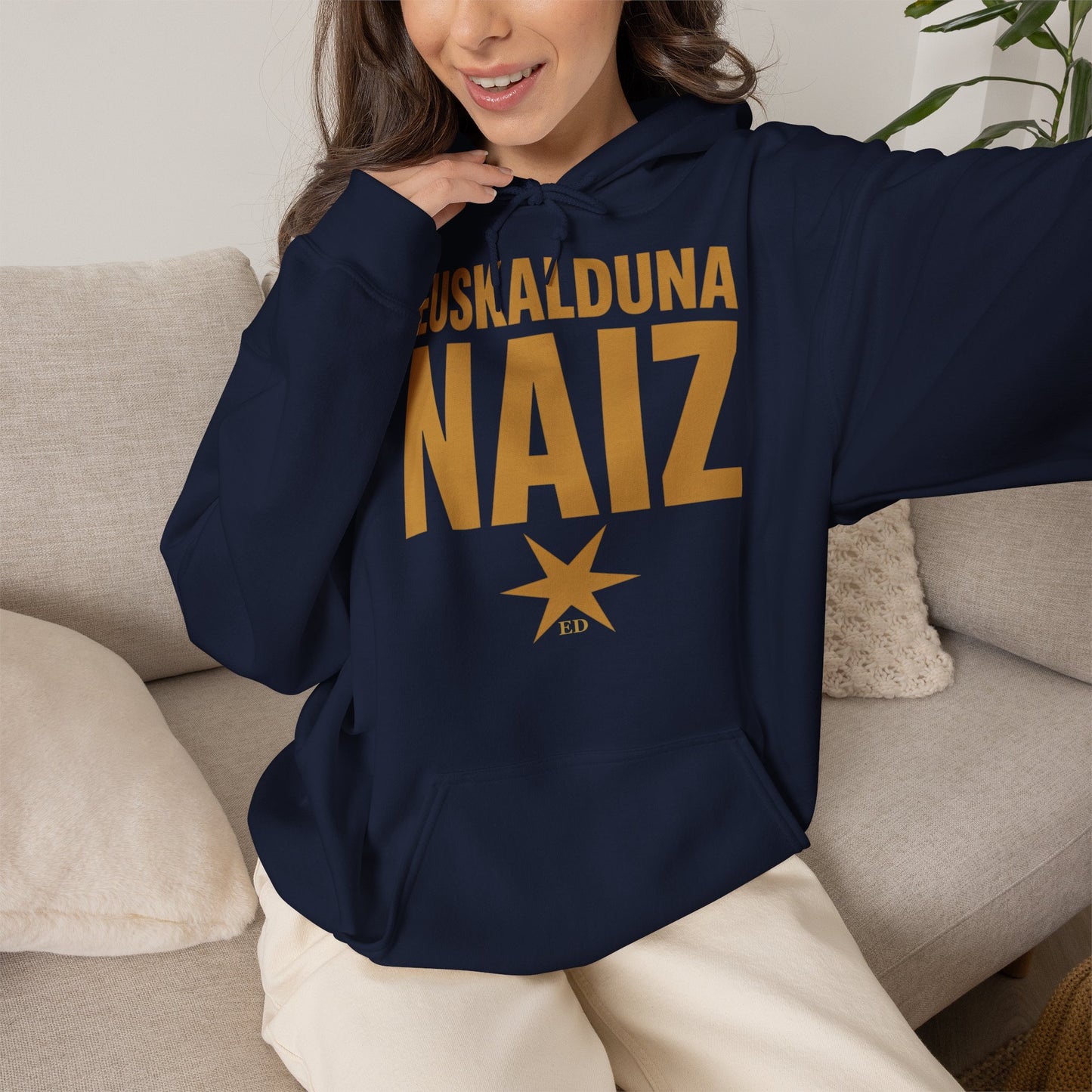 Basque Pride Hoodie | Euskalduna Naiz Warm Fit