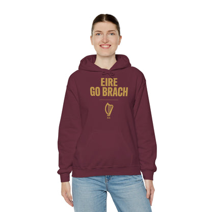 Irischer Stolz Hoodie | Éire Go Brách warmer Schnitt