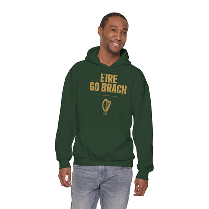 Irischer Stolz Hoodie | Éire Go Brách warmer Schnitt